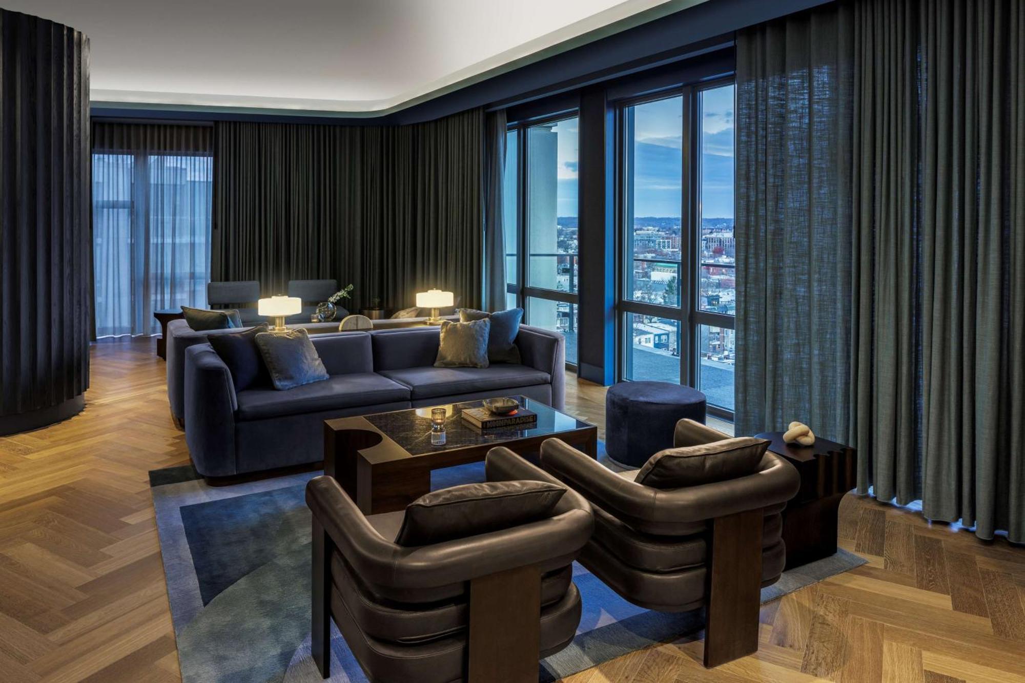 The Morrow Dc, Curio Collection By Hilton 4* Washington