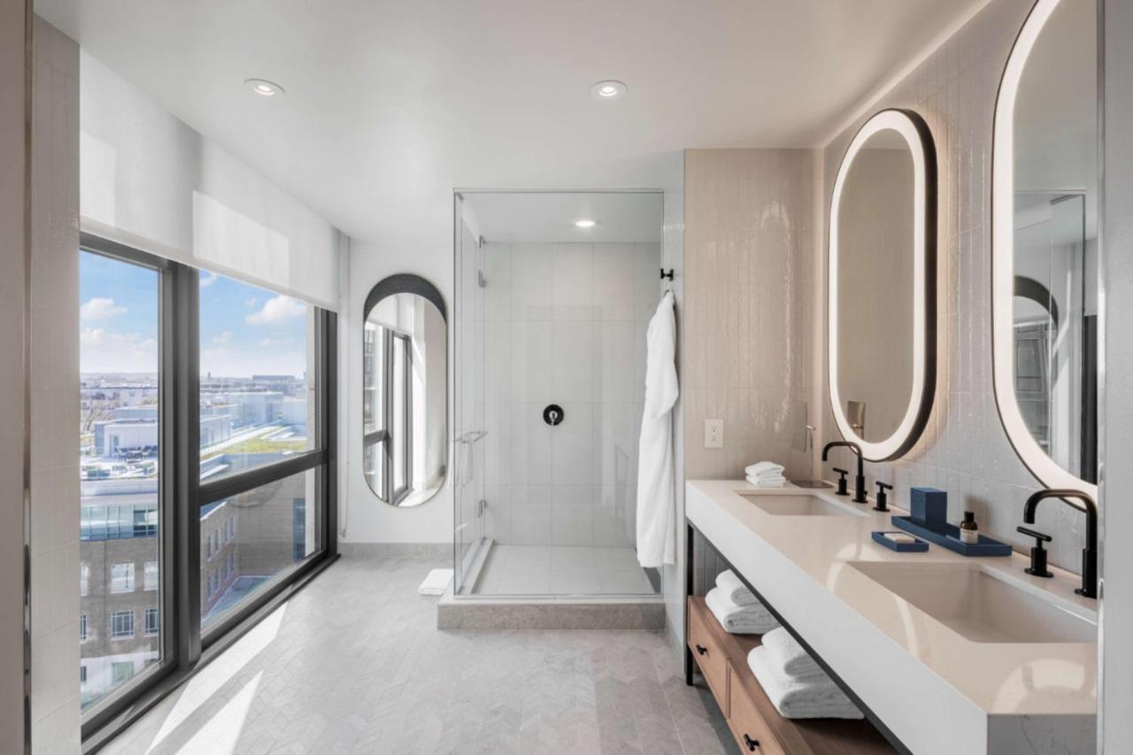 Hotel The Morrow Dc, Curio Collection By Hilton Washington
