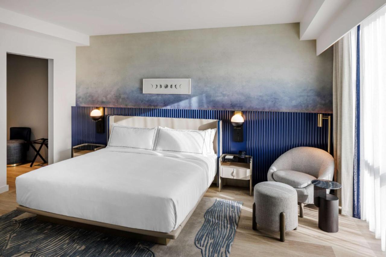 The Morrow Dc, Curio Collection By Hilton Hotel Washington