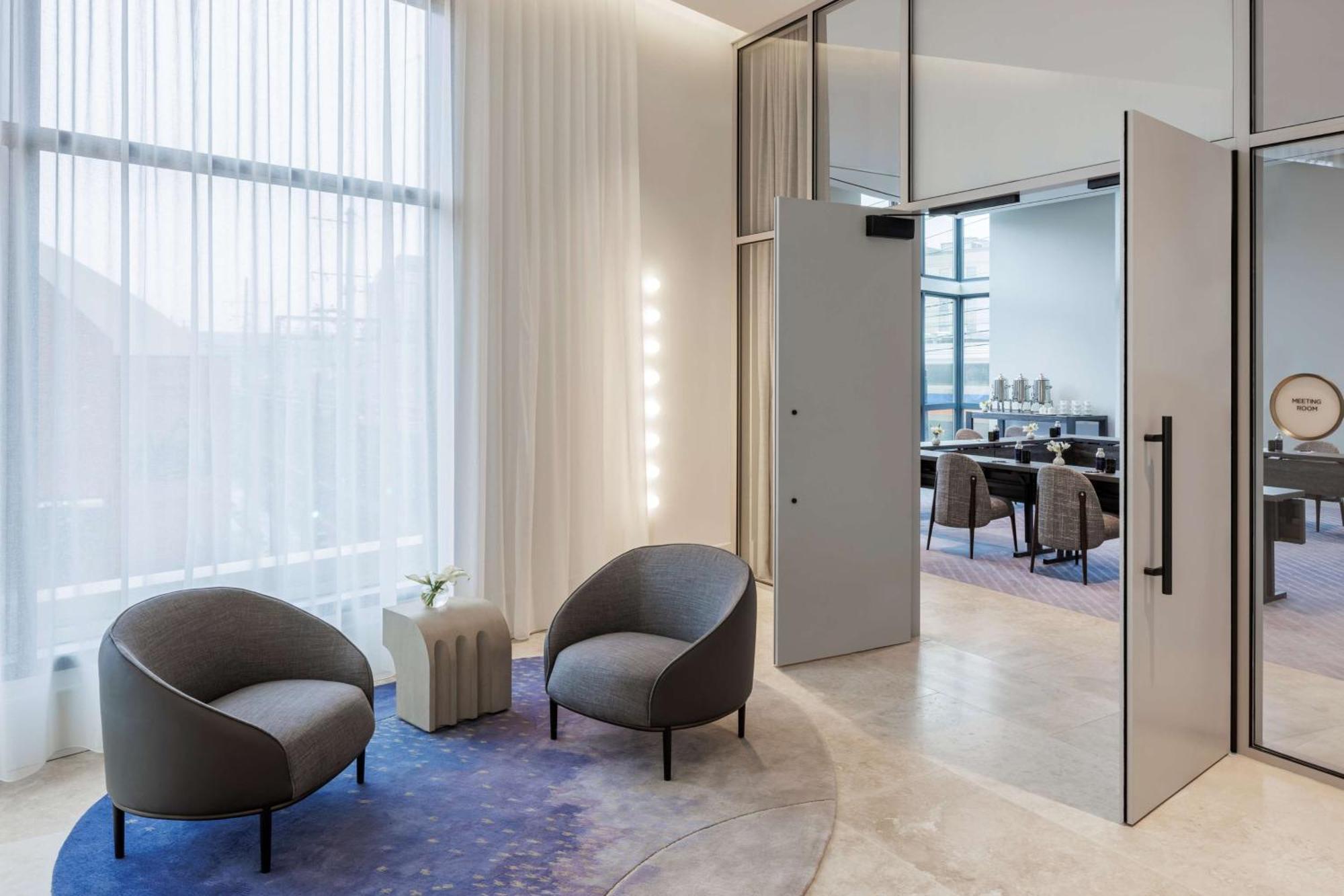 The Morrow Dc, Curio Collection By Hilton Hotel
