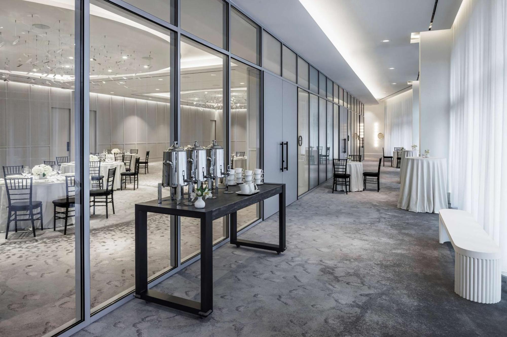 The Morrow Dc, Curio Collection By Hilton 4*