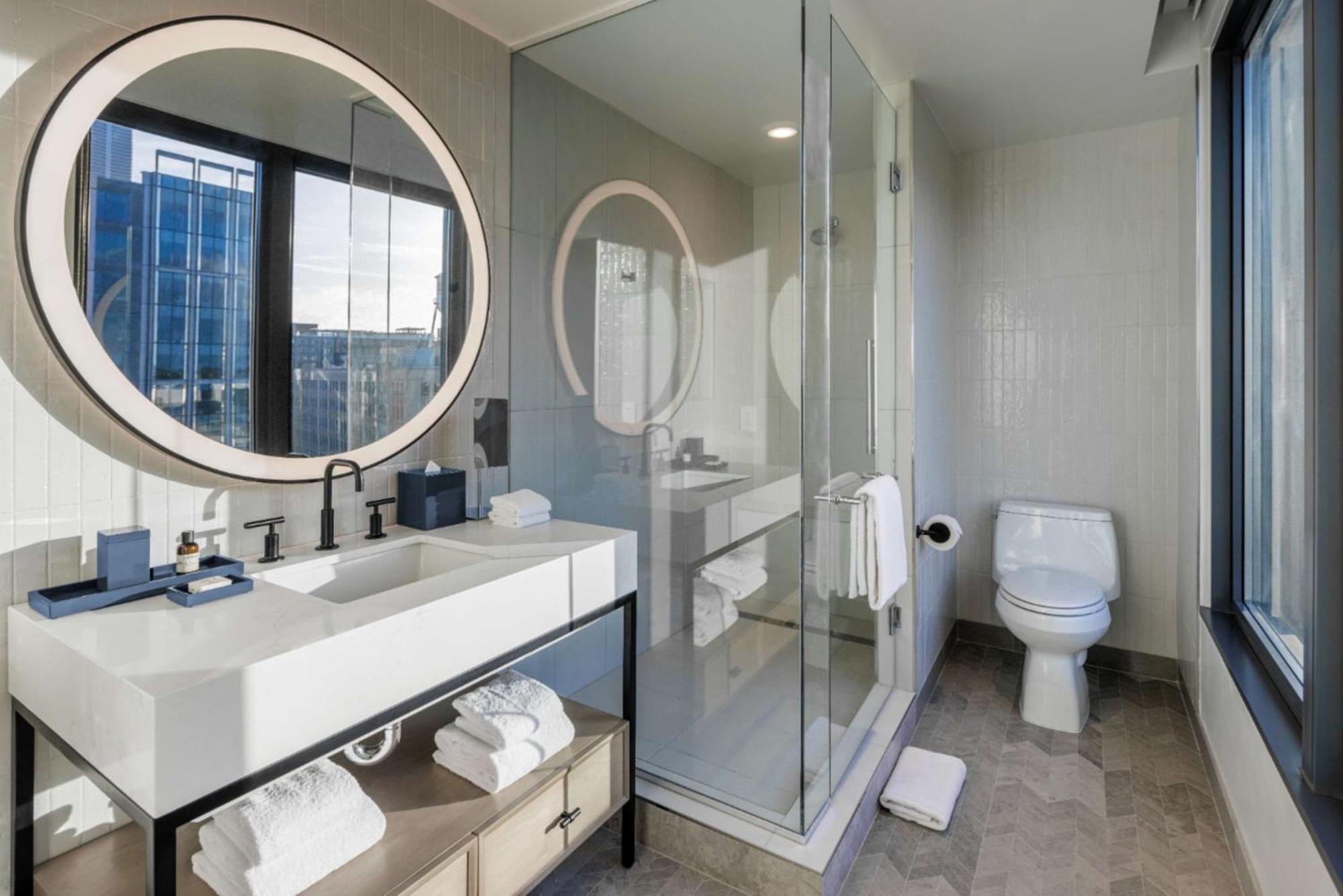 The Morrow Dc, Curio Collection By Hilton 4*
