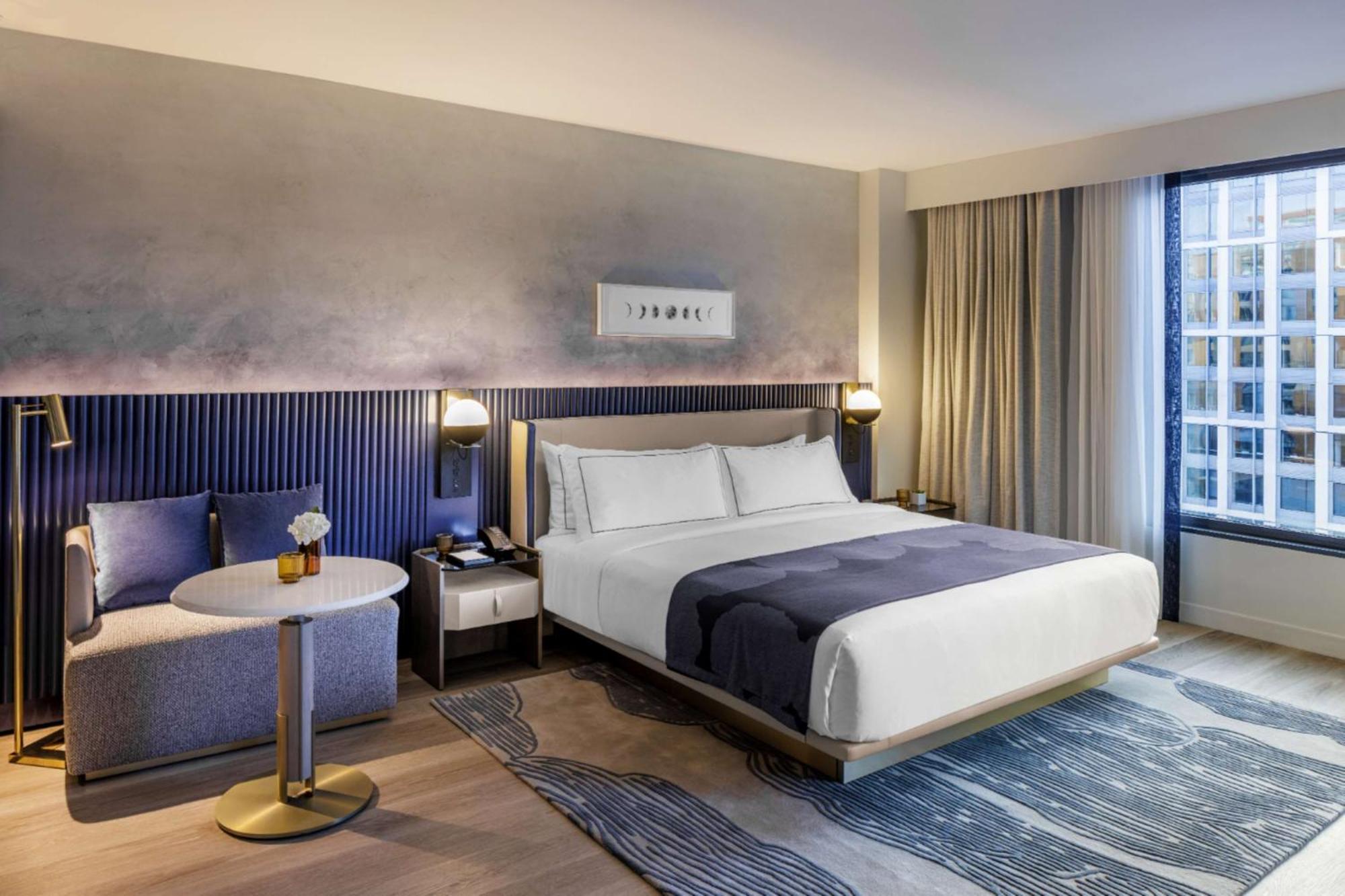 The Morrow Dc, Curio Collection By Hilton