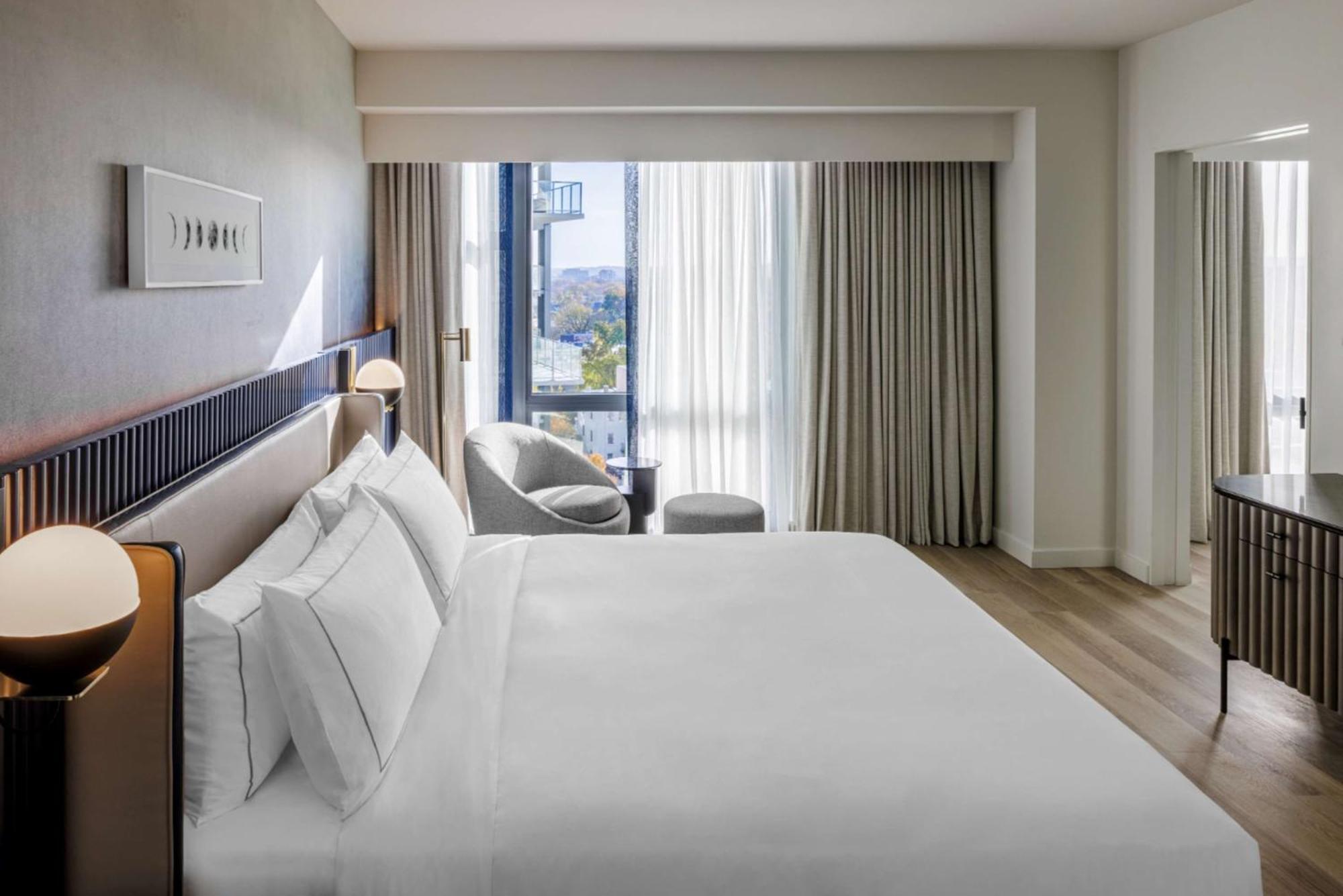 Hotel The Morrow Dc, Curio Collection By Hilton