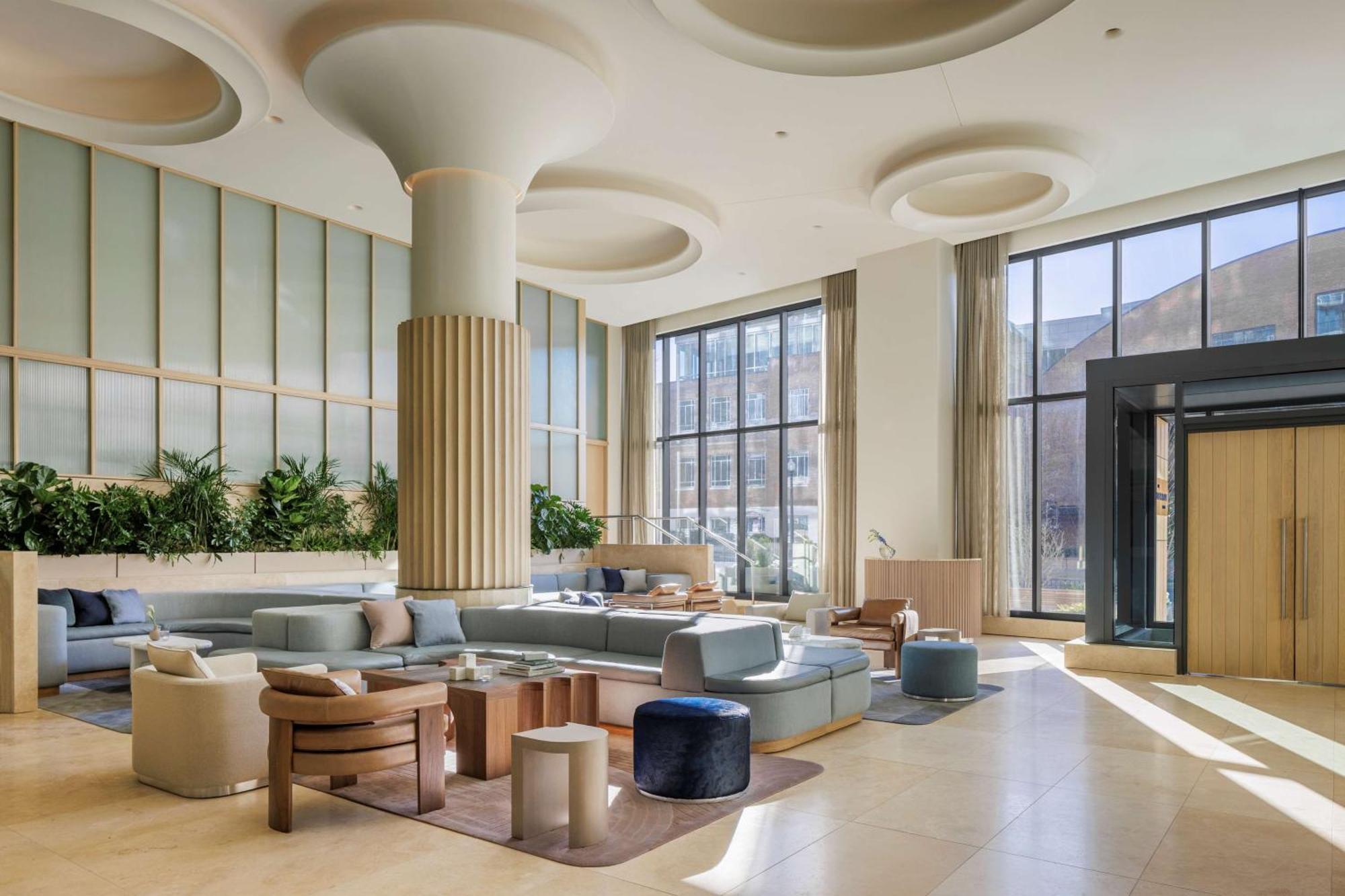 The Morrow Dc, Curio Collection By Hilton Hotel