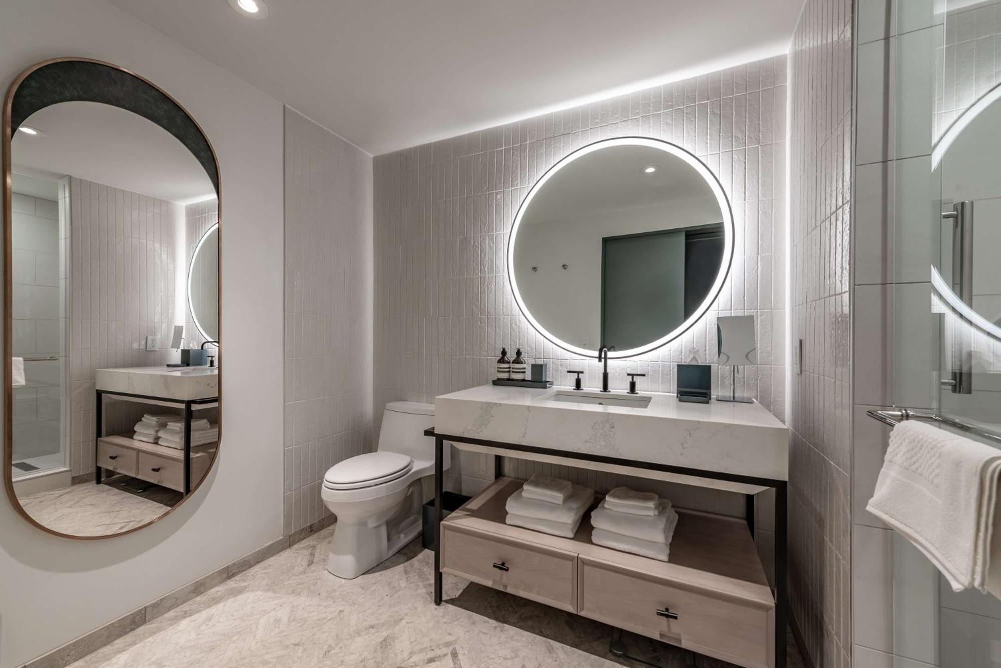 The Morrow Dc, Curio Collection By Hilton Hotel 4*