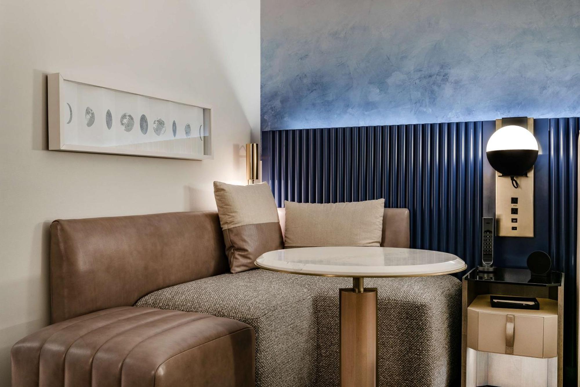 The Morrow Dc, Curio Collection By Hilton 4*